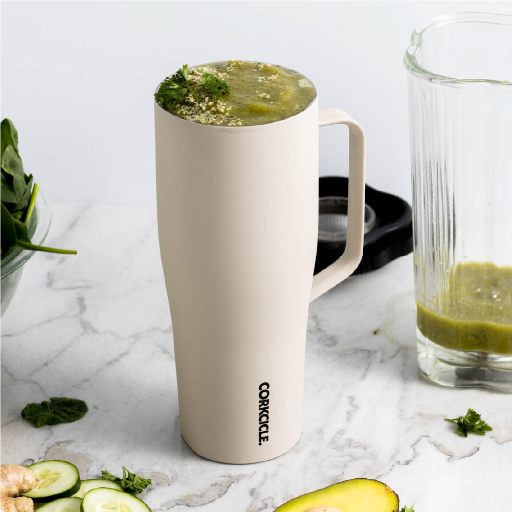 cold-cup-xl-e4 588f4a27c4cf--2230CLT-lifestyle.jpg