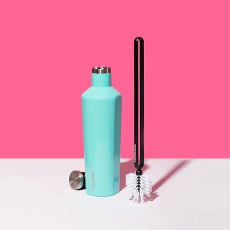 bottle-brush-y3 accessories_bottlebrush_lifestyle.jpg
